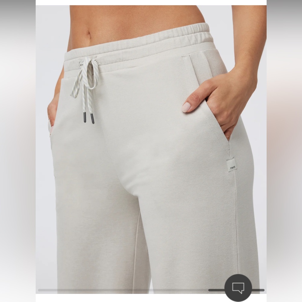 Vuori Halo Essential Wideleg Women's DreamKnit Pants Medium Ecru Heather NWT